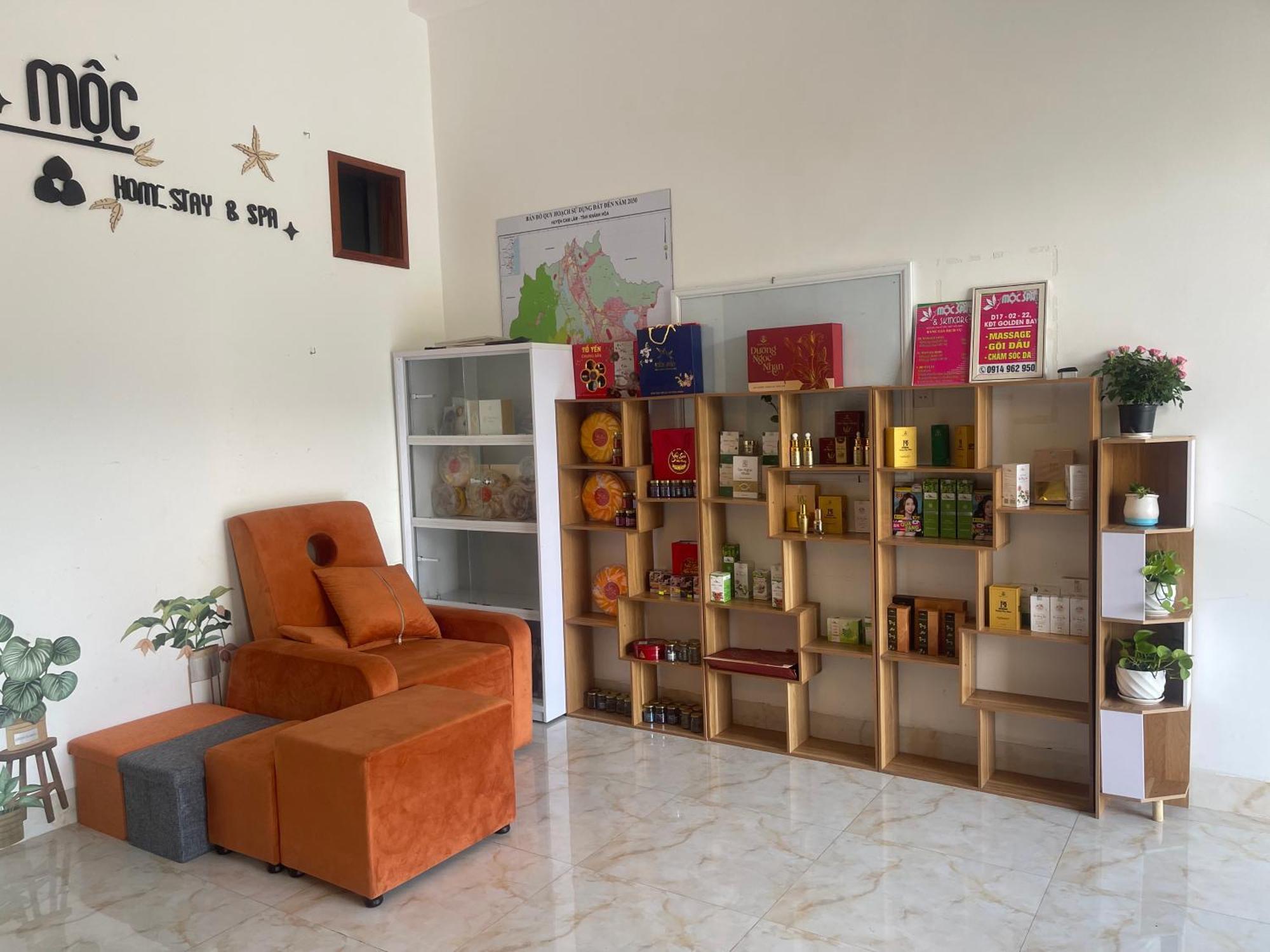 Moc Homestay- Near Bai Dai Beach Cam Lam エクステリア 写真